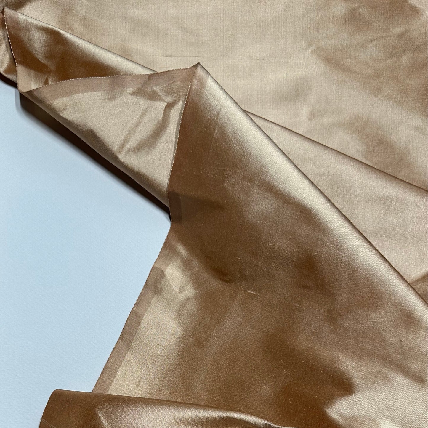 CARAMEL POWERLOOM SILK