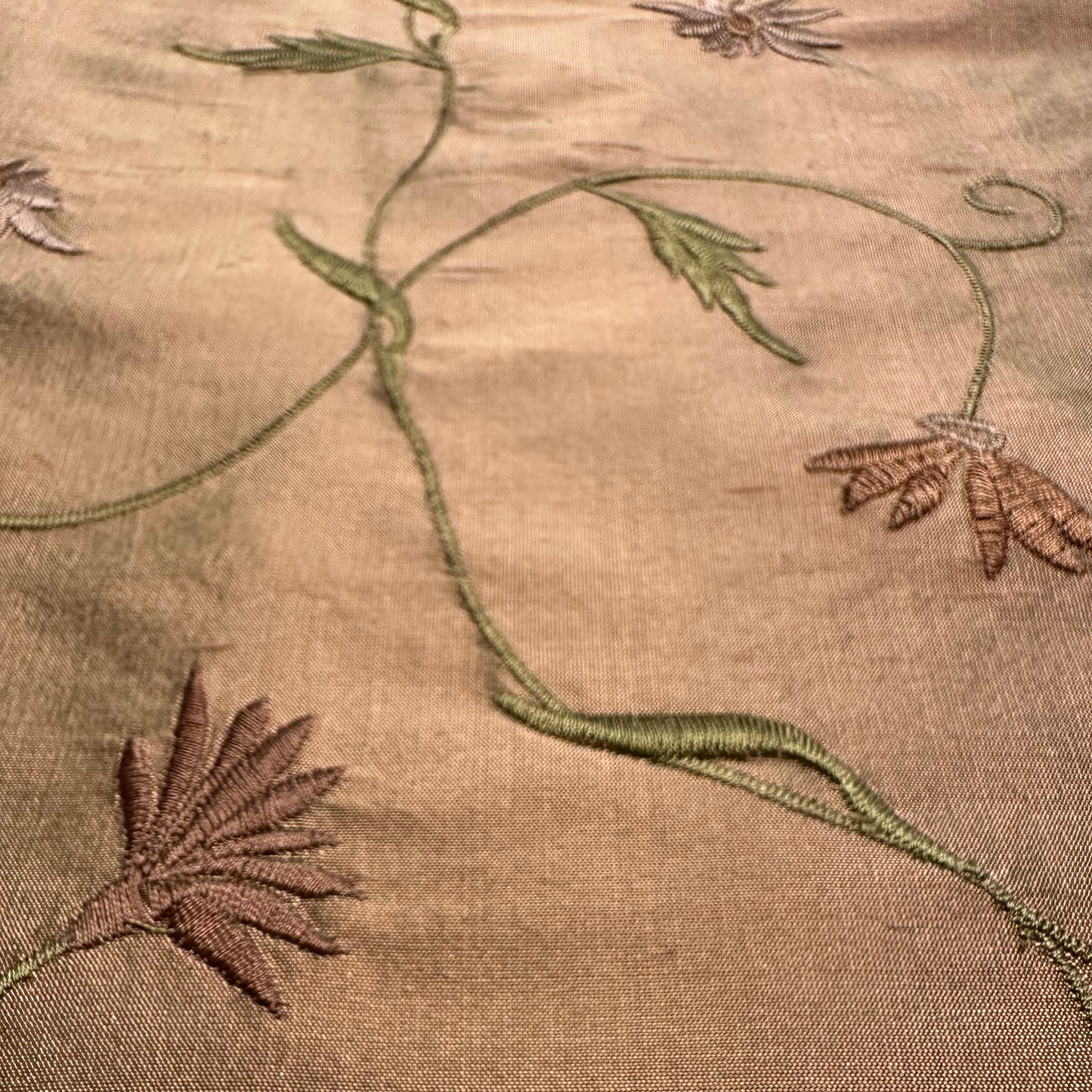 EMBROIDERED MAPLE POWERLOOM SILK