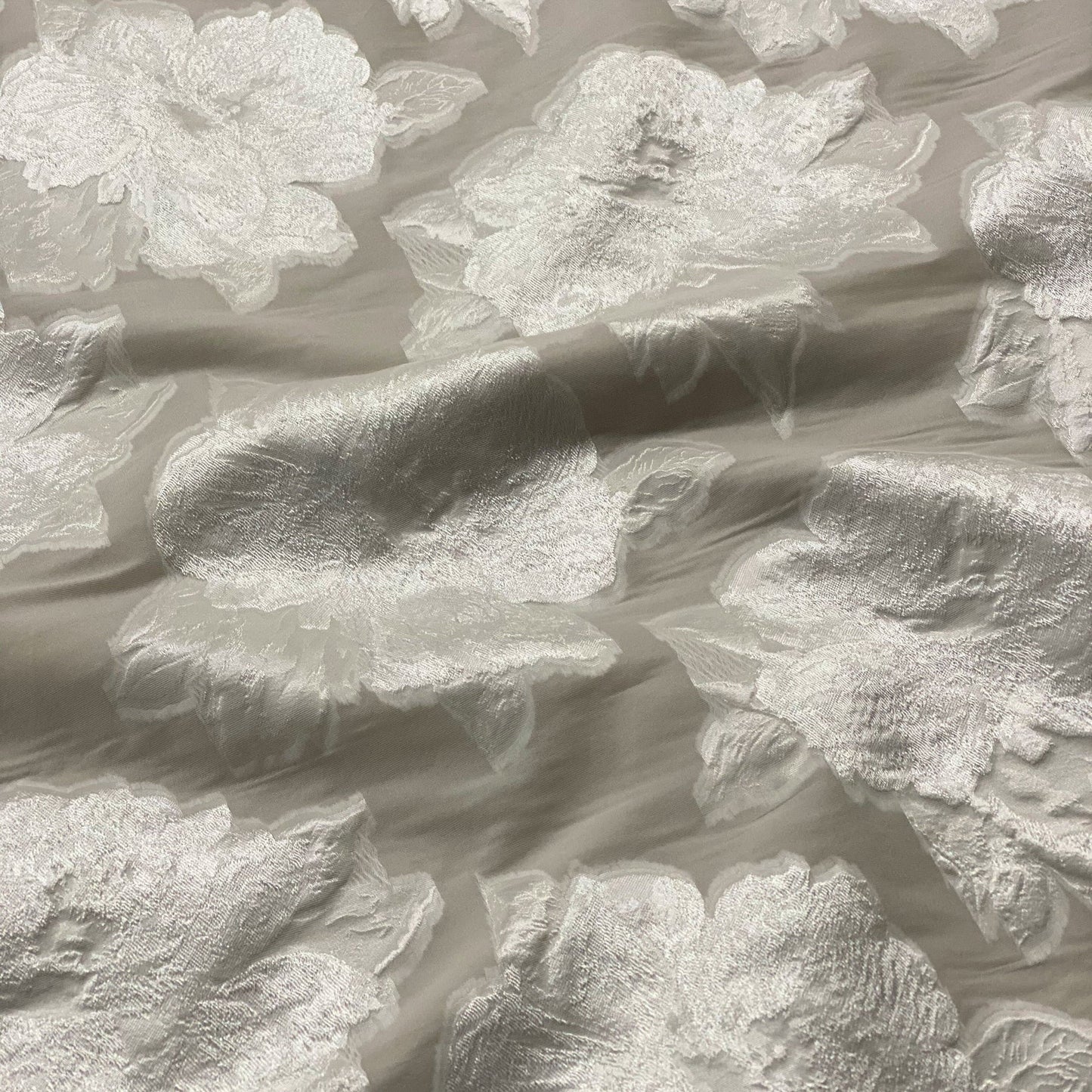 IVORY ALLEGRA FLORAL JACQUARD