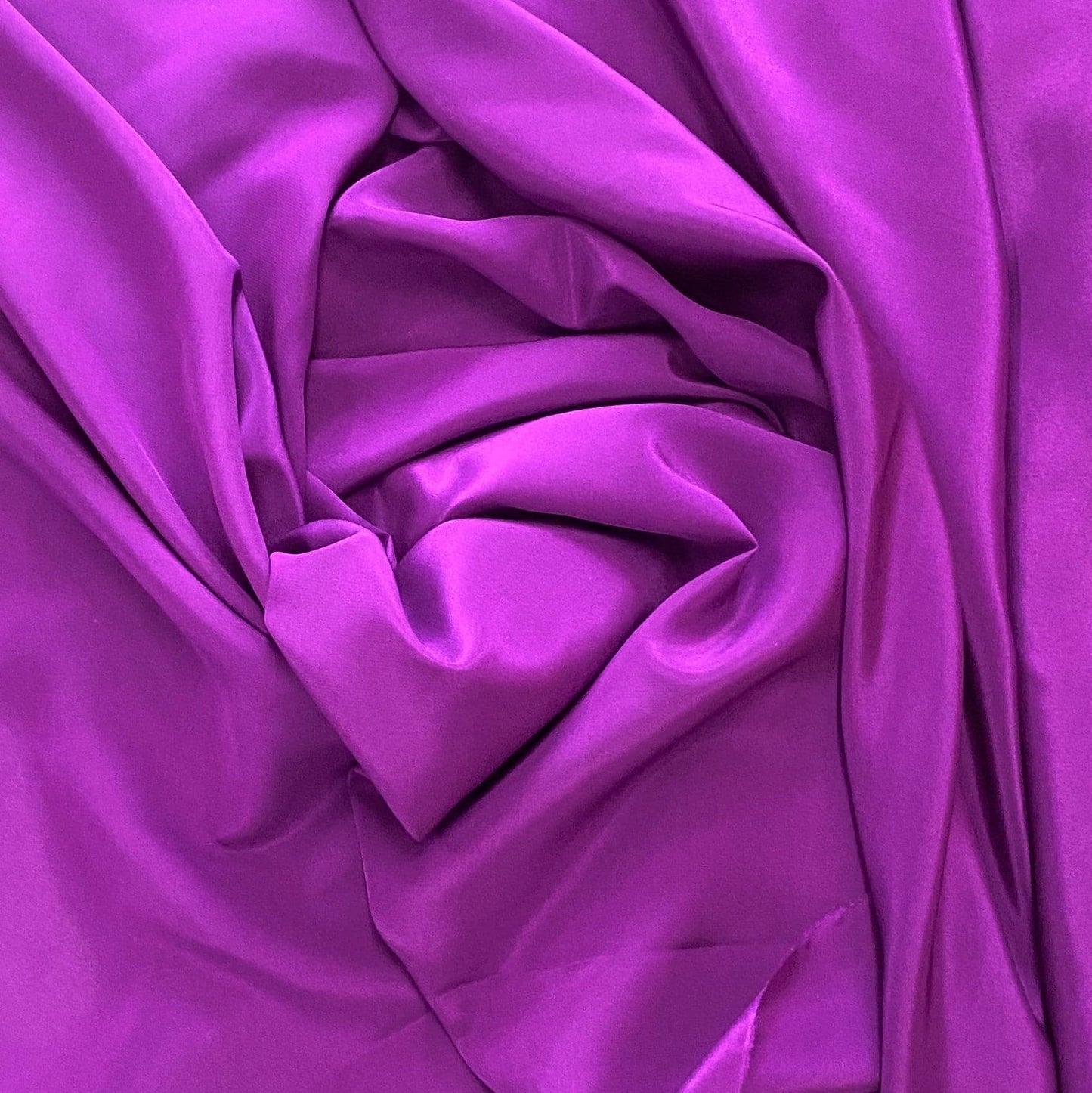 MAGENTA CREPE DE CHINE