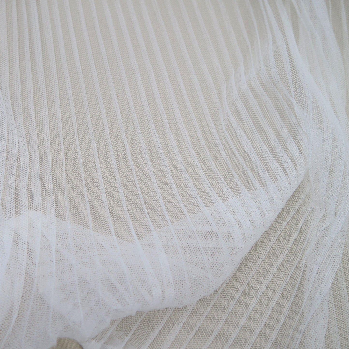 IVORY PLEATED TULLE