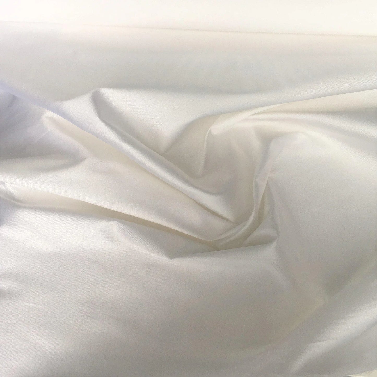WHITE SILK MIKADO ZIBELINE