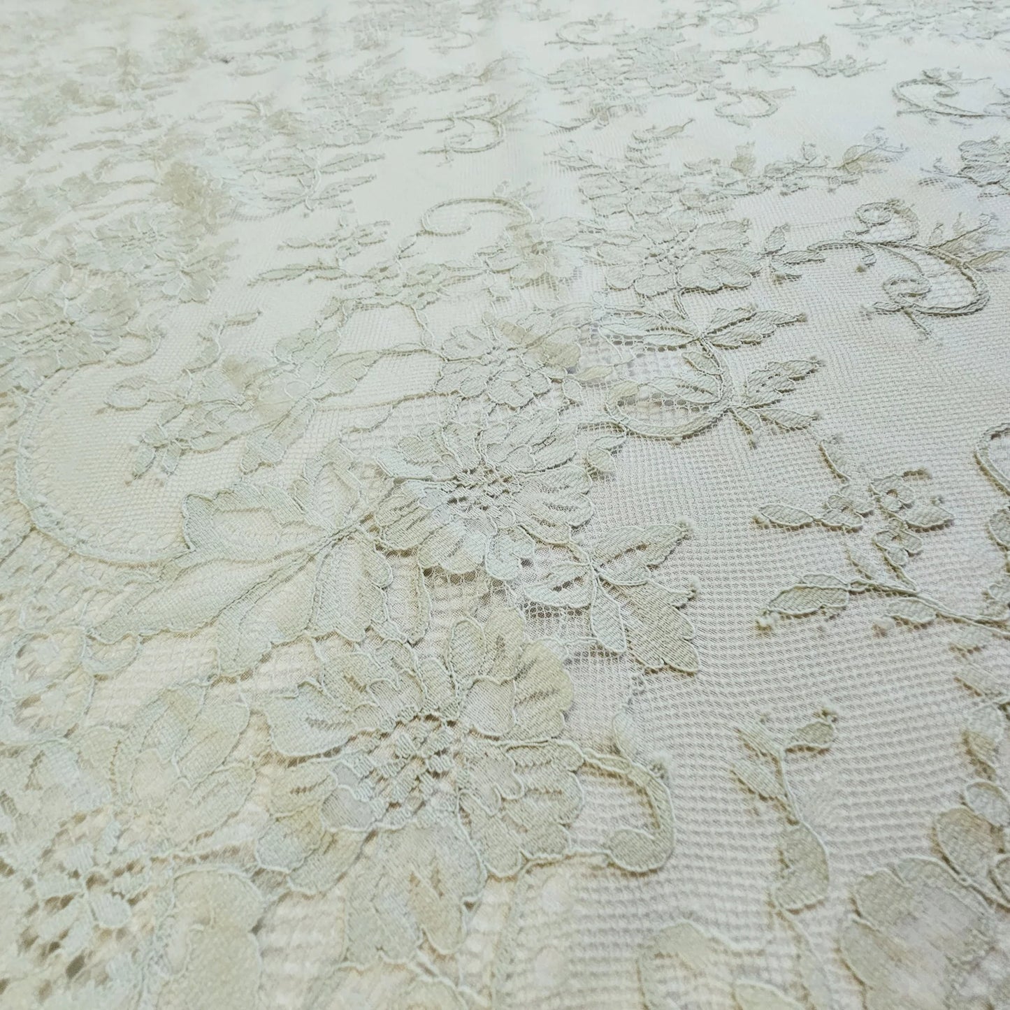 MINT FINE FLORAL LACE