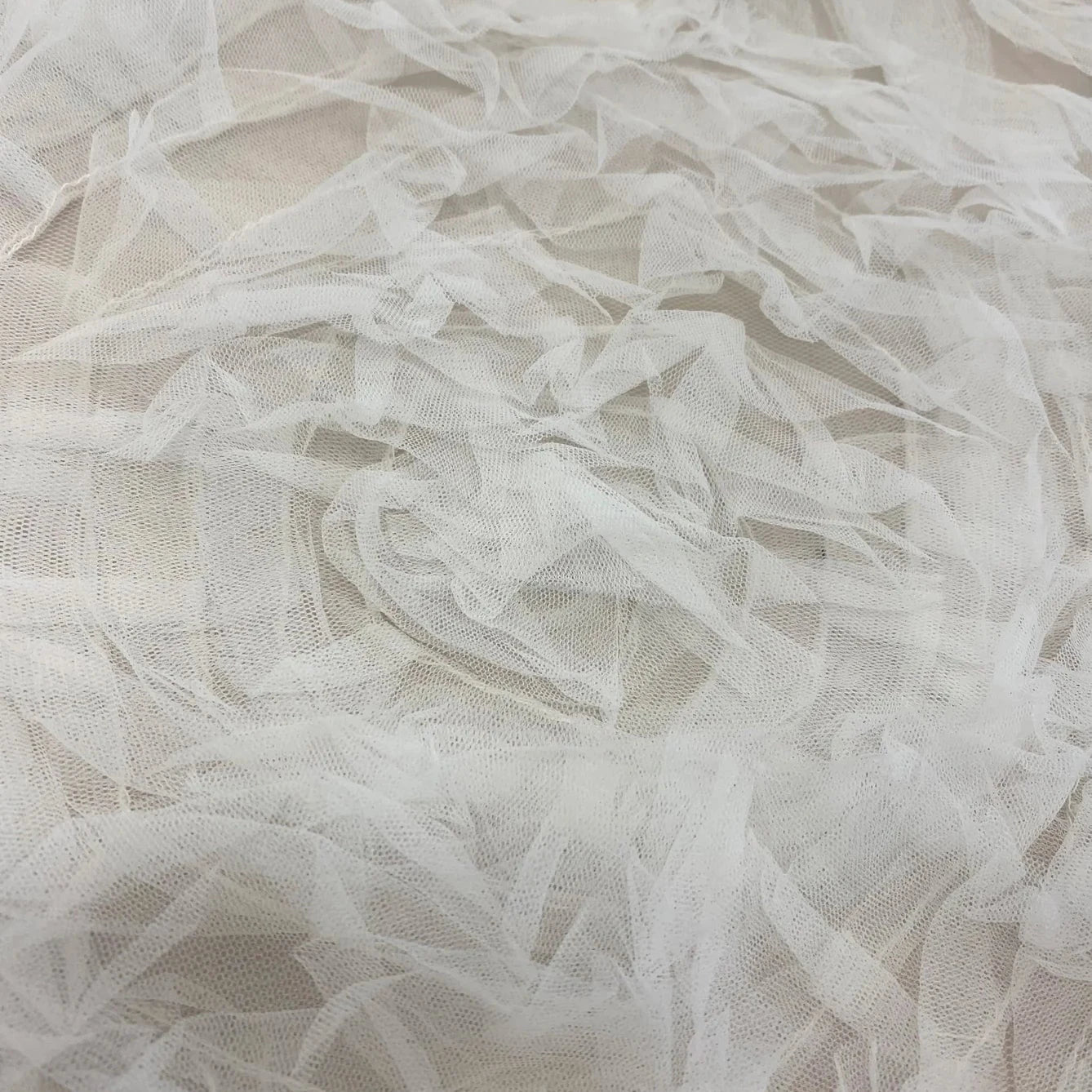IVORY ROSETTE RUFFLE TULLE