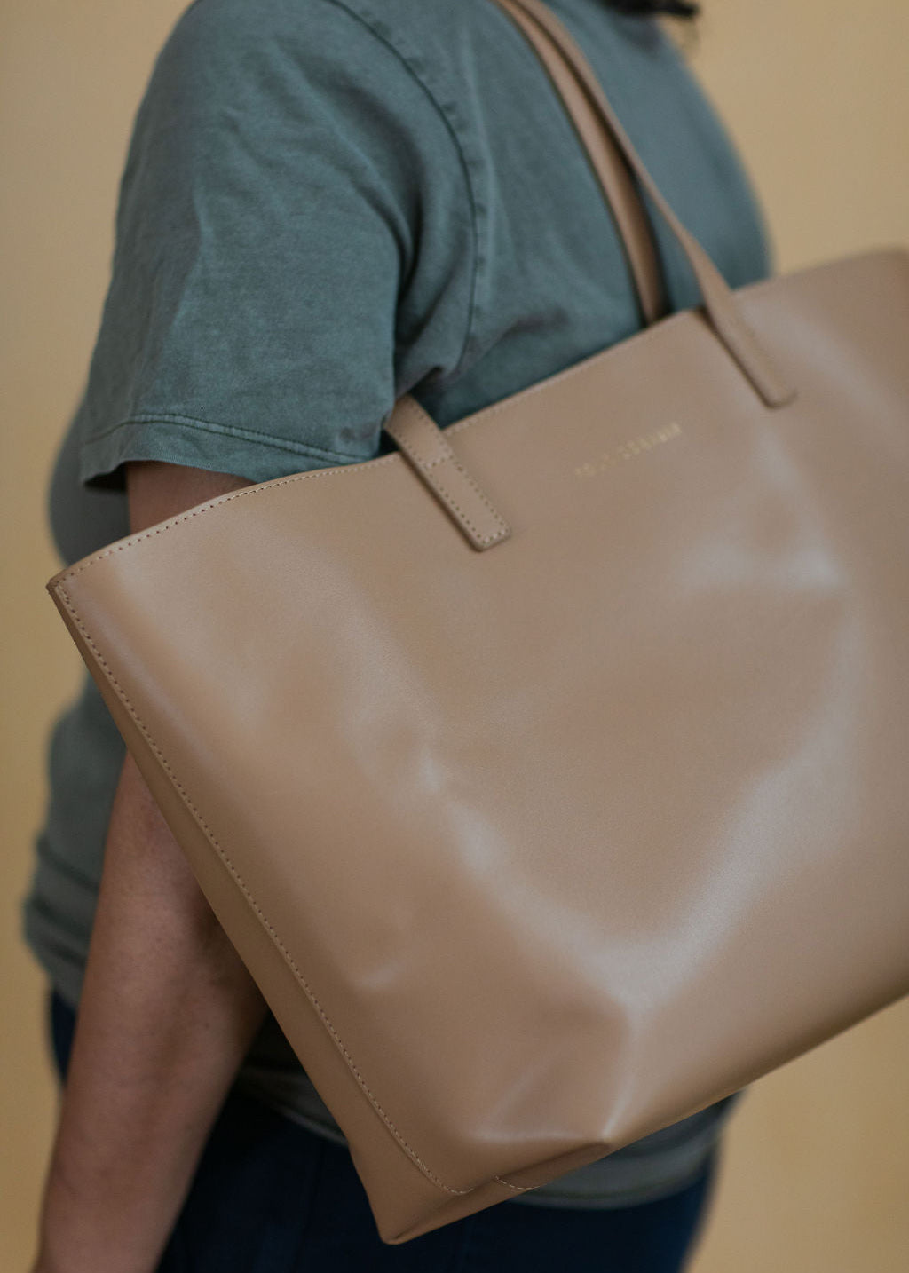 Carry-All Tote Bag in Camel