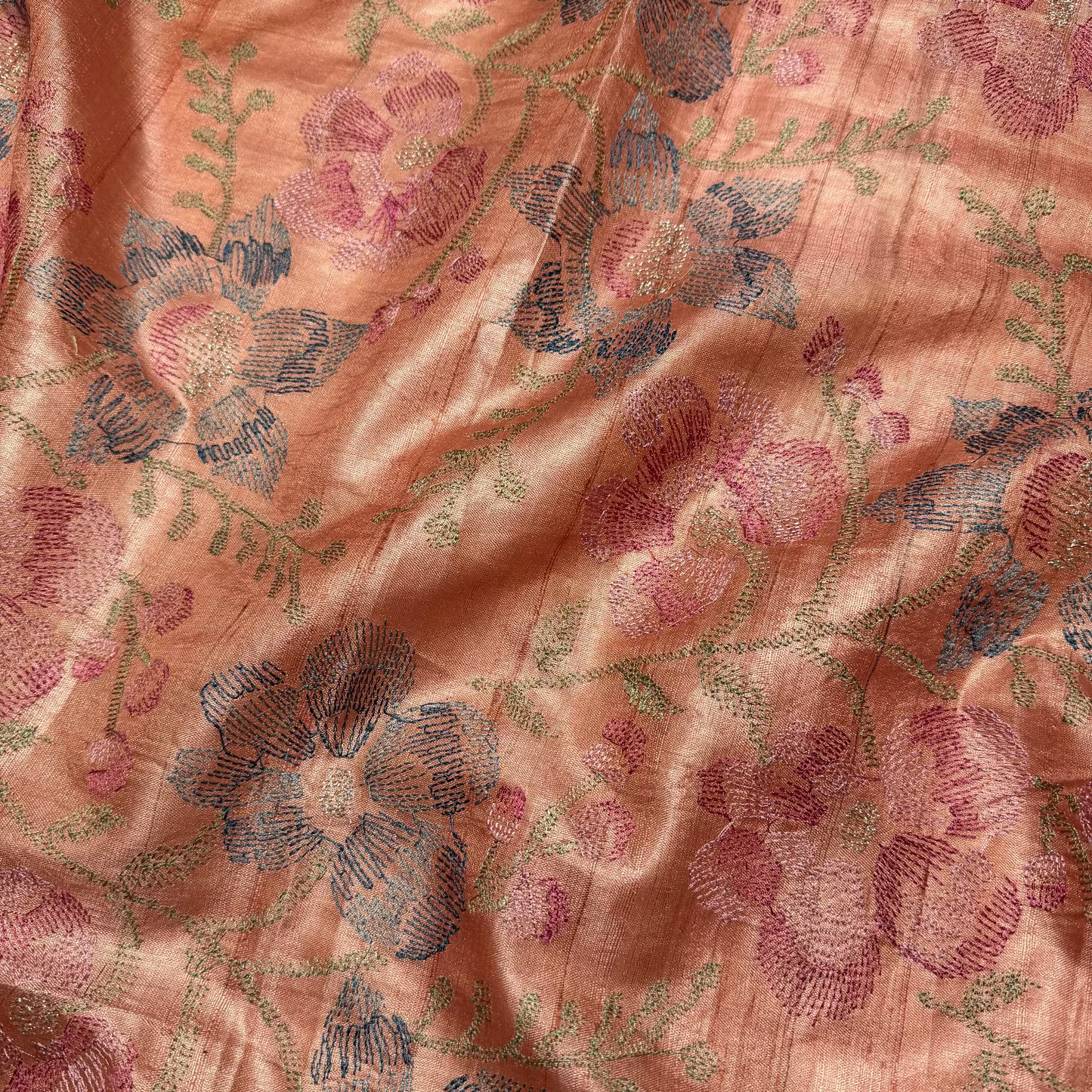 EMBROIDERED BOTANICAL TUSSAR SILK IN MUSK