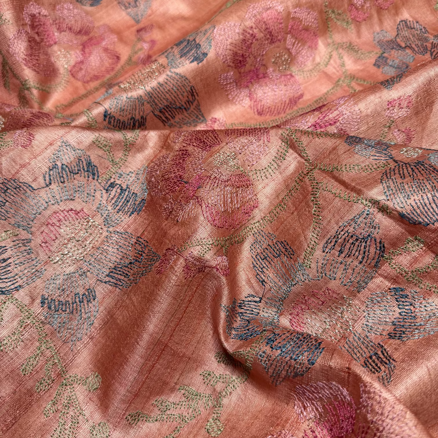 EMBROIDERED BOTANICAL TUSSAR SILK IN MUSK