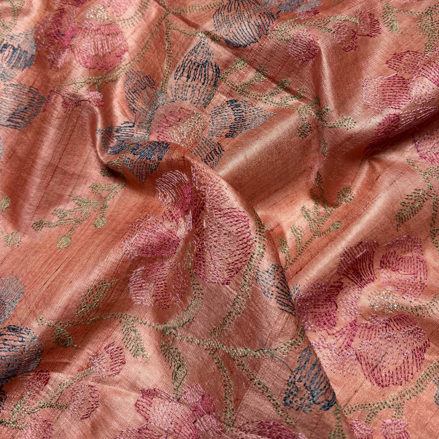 EMBROIDERED BOTANICAL TUSSAR SILK IN MUSK