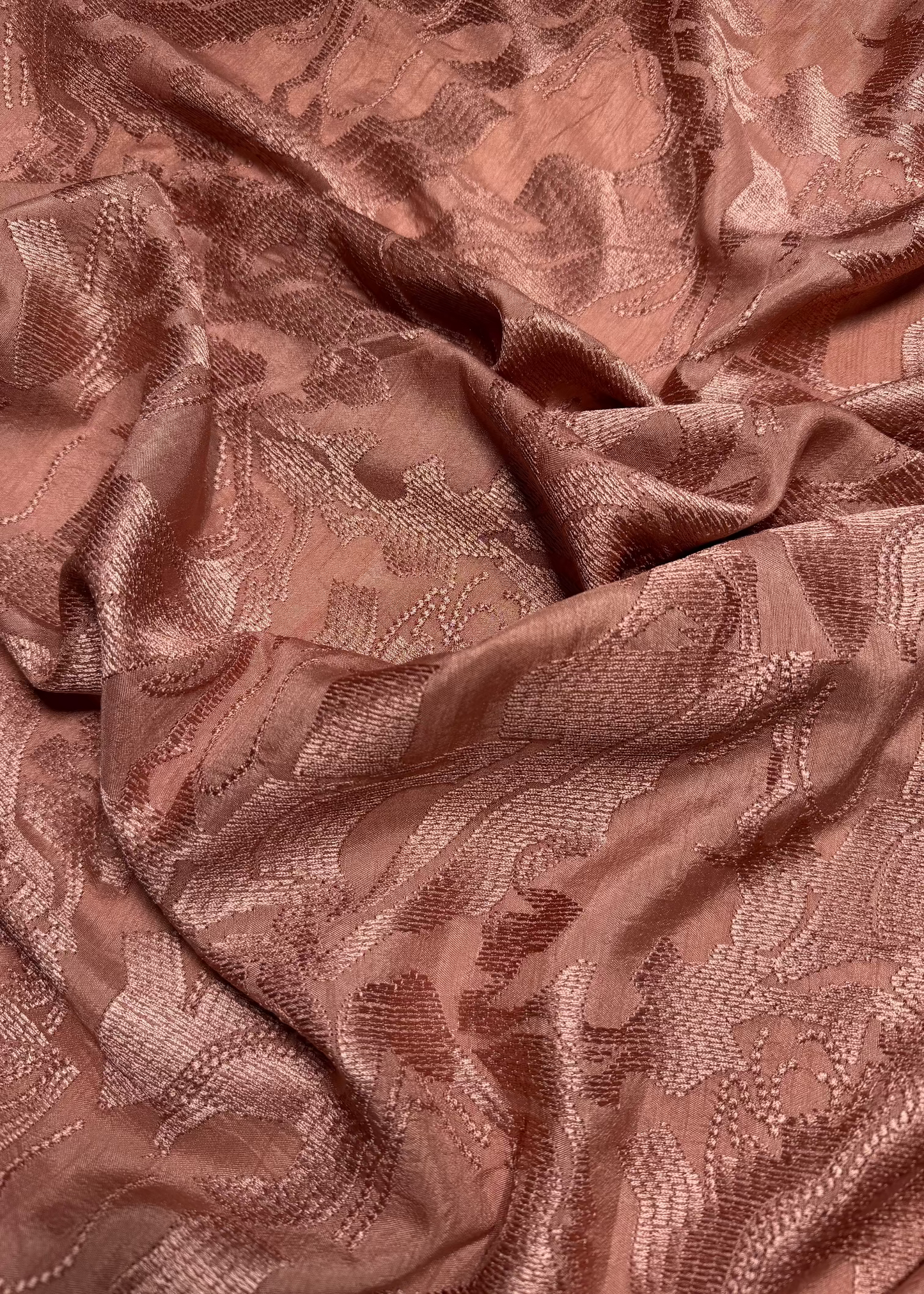 EMBROIDRED VISCOSE IN MUSK