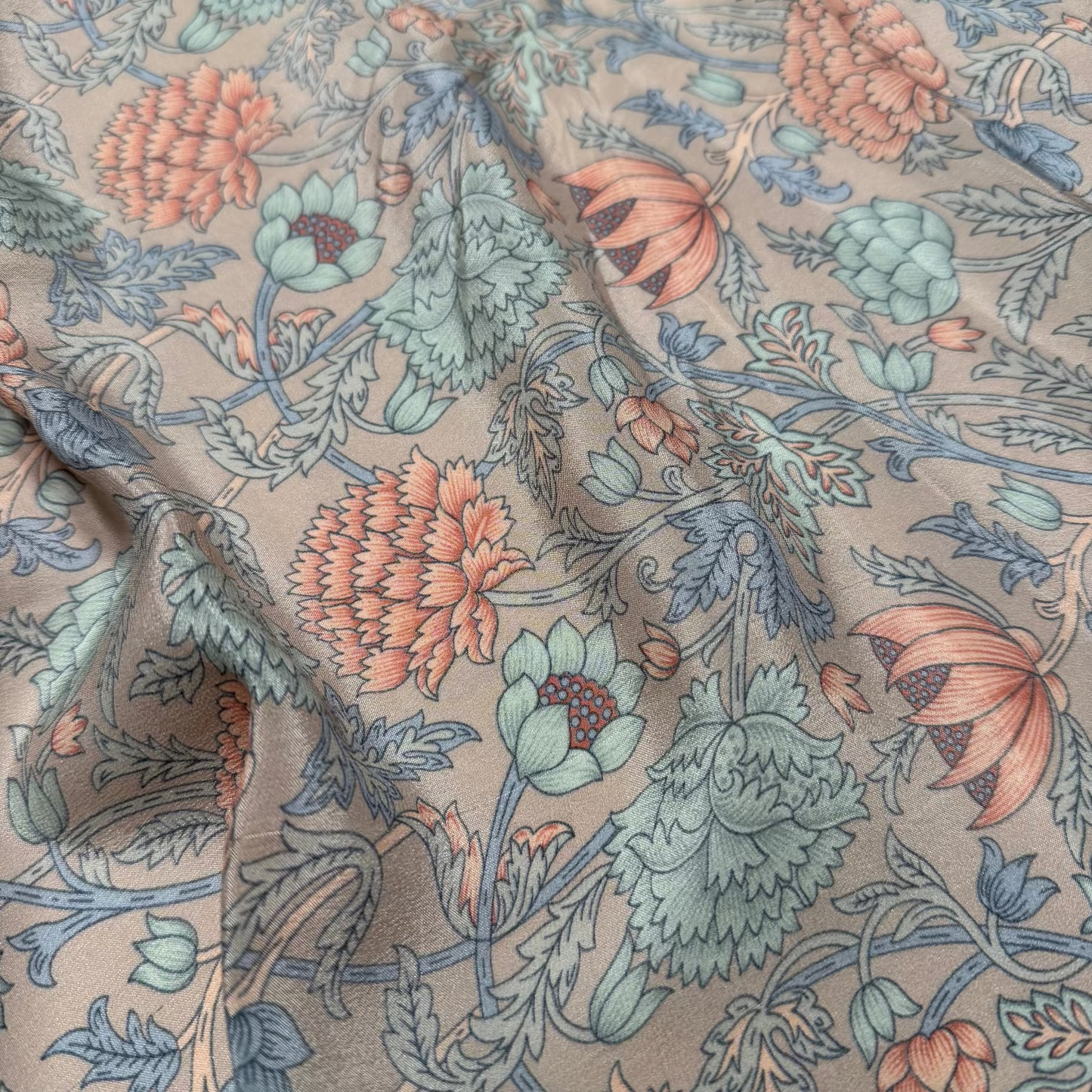 NUDE FLORAL CREPE DE CHINE