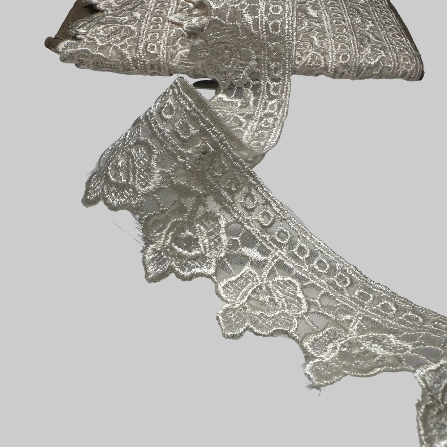 ANTIQUED BRIDAL TRIM