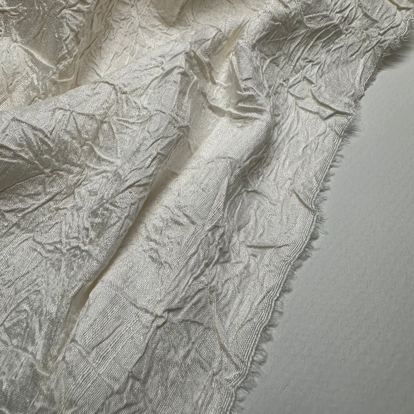 IVORY CRUSHED SILK