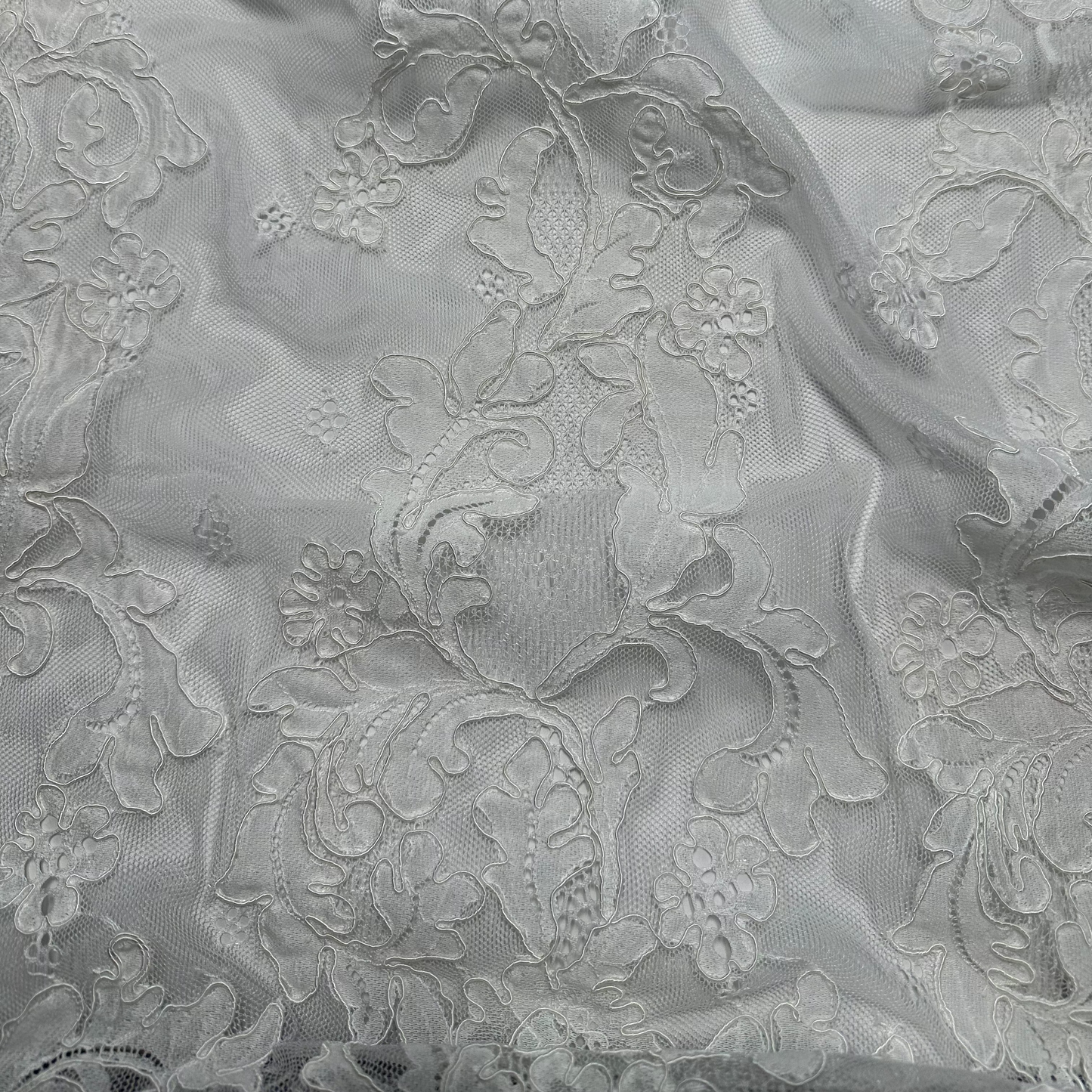 LIMITED EDITION CORDED BRIDAL LACE REMNANT