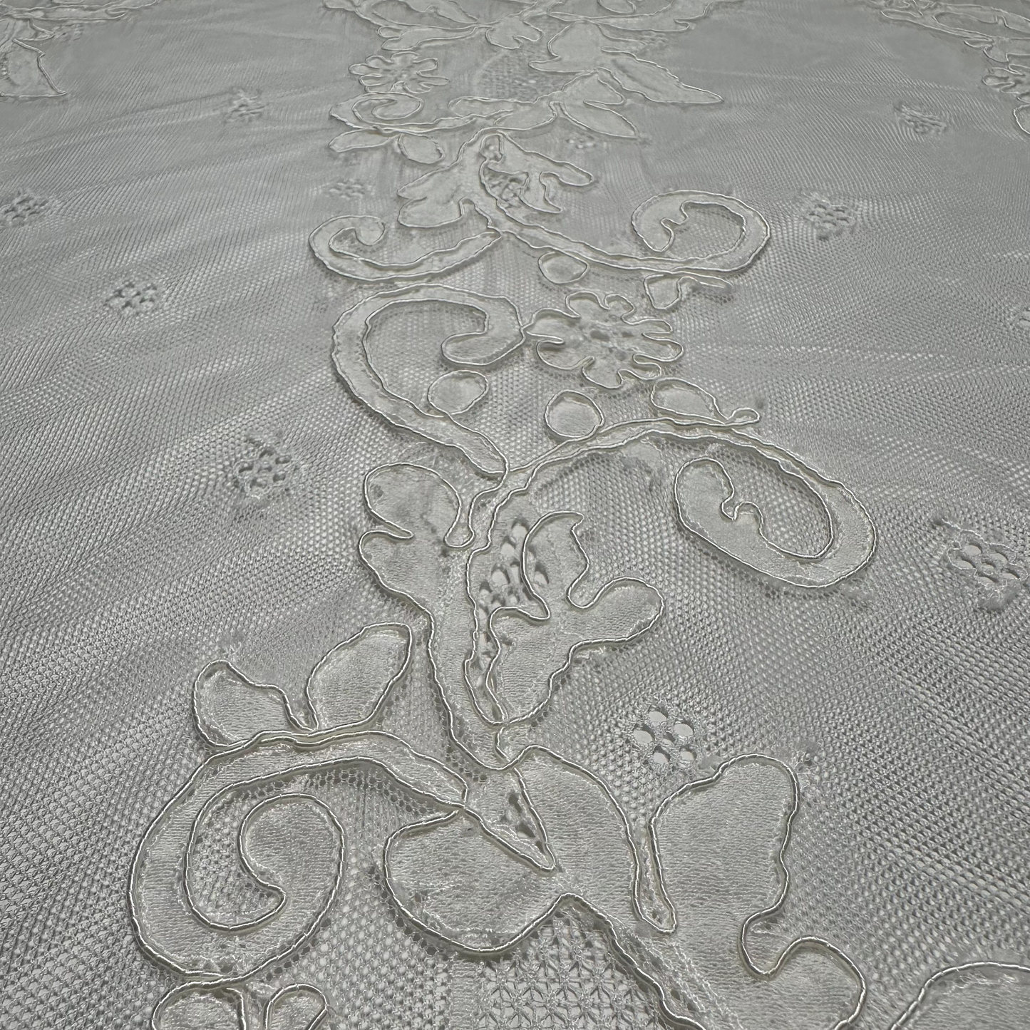 LIMITED EDITION CORDED BRIDAL LACE REMNANT