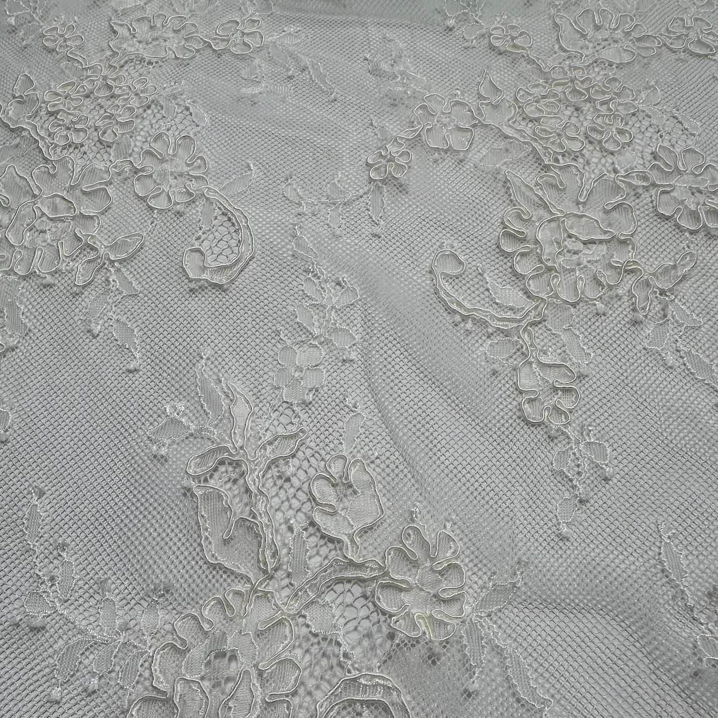 LIMITED EDITION CORDED BRIDAL LACE REMNANT
