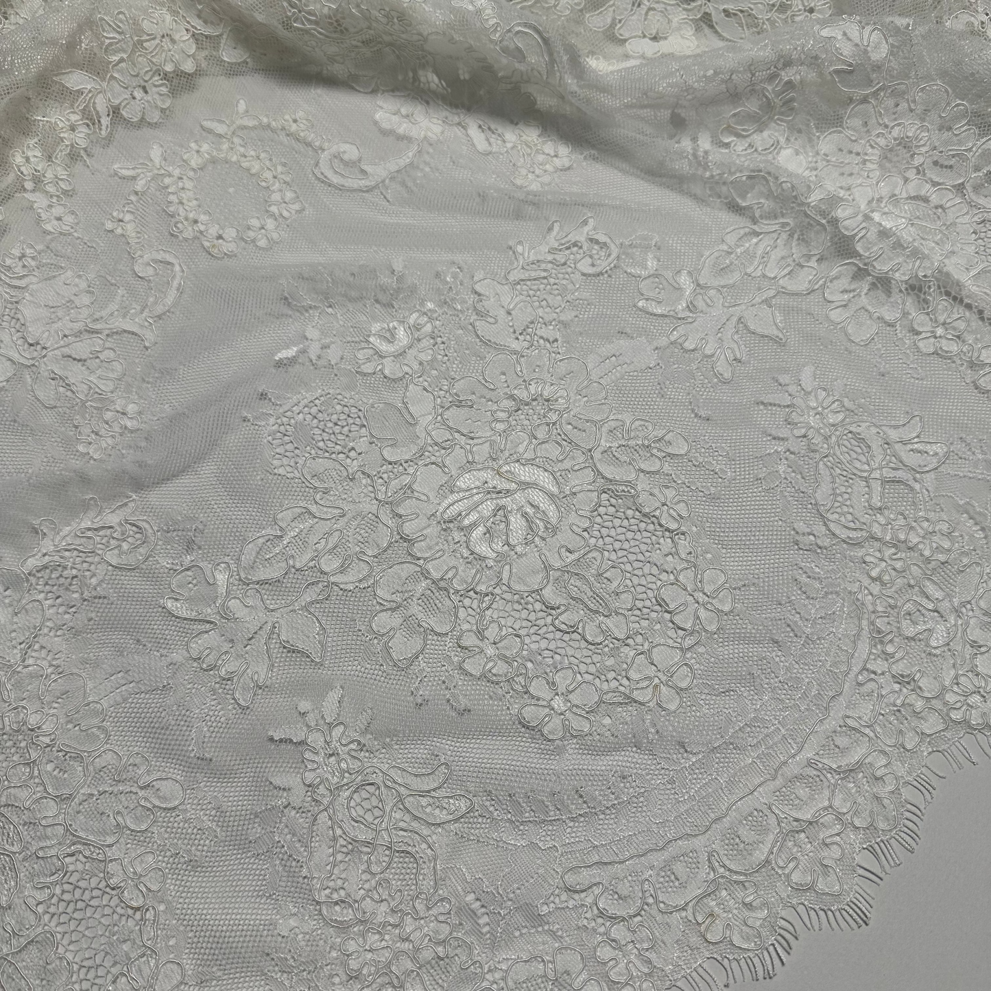 LIMITED EDITION CORDED BRIDAL LACE REMNANT