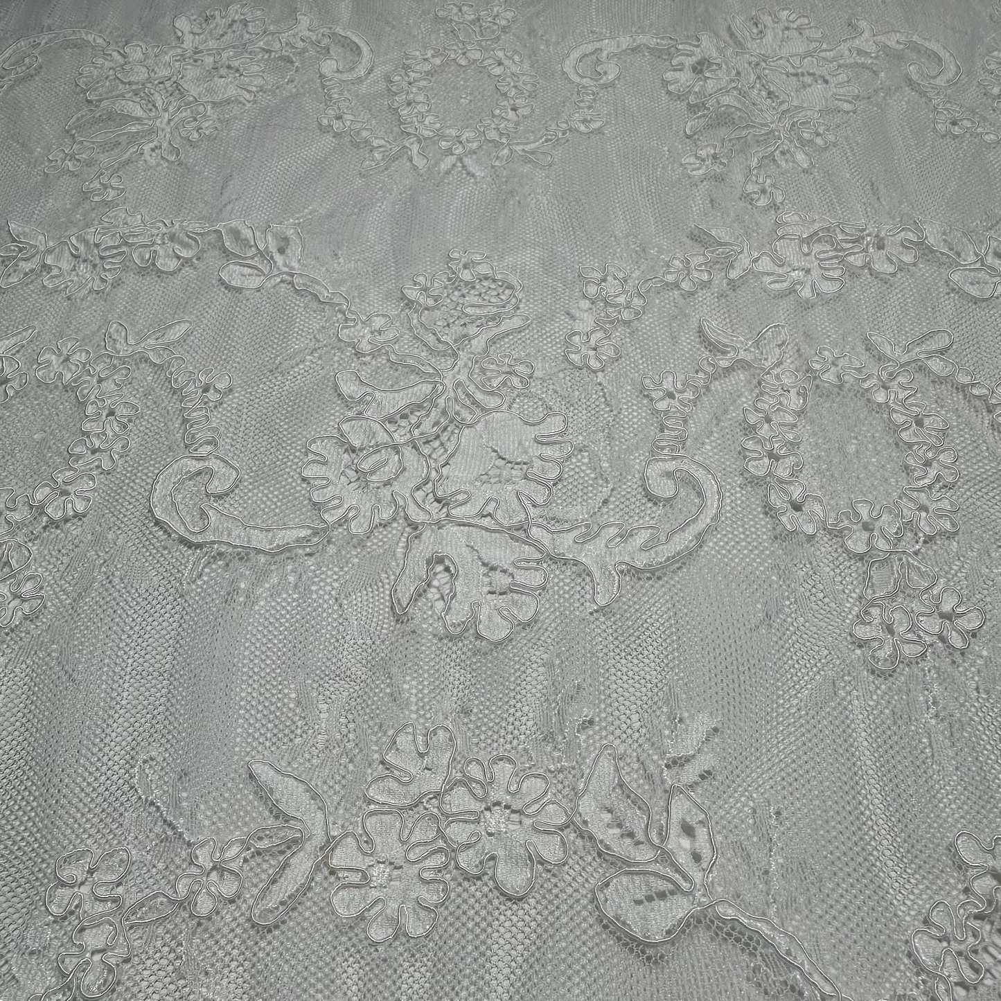 LIMITED EDITION CORDED BRIDAL LACE REMNANT
