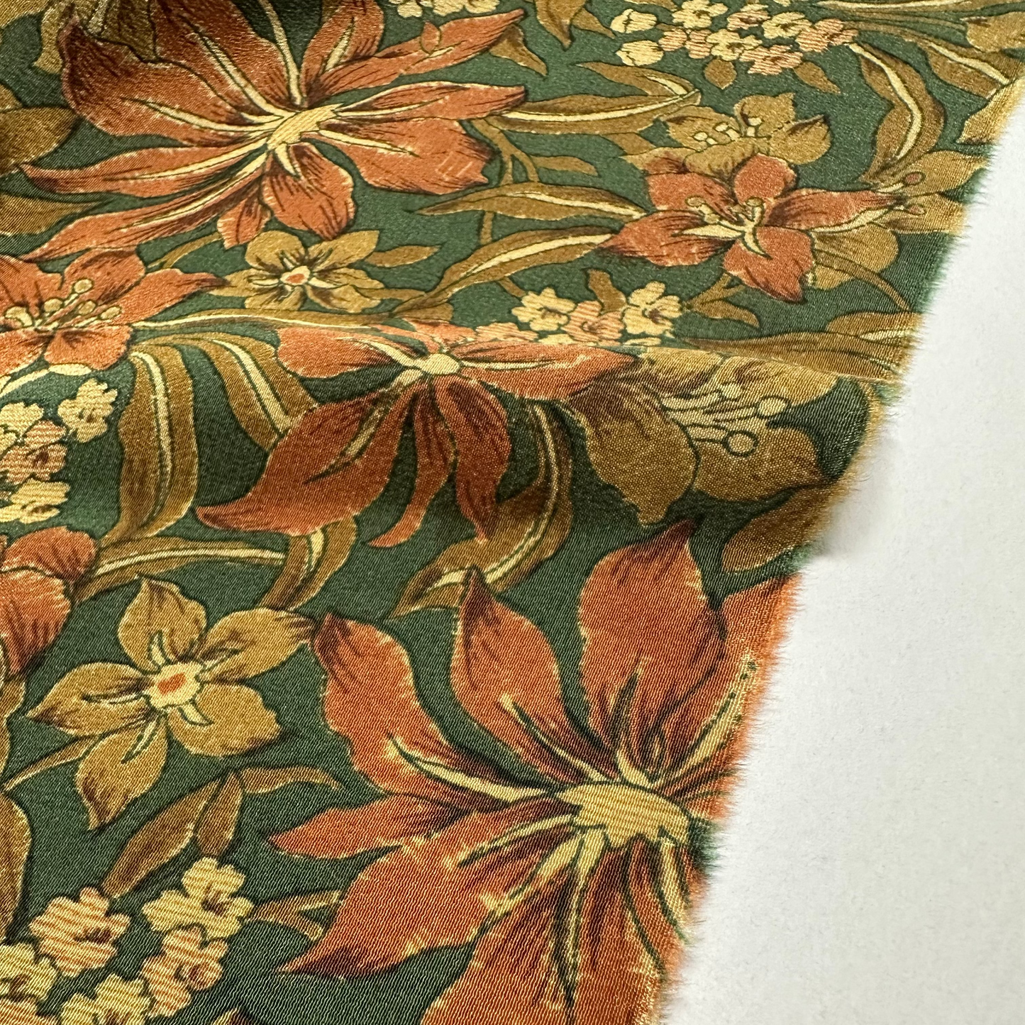 AUTUMN CREPE DE CHINE