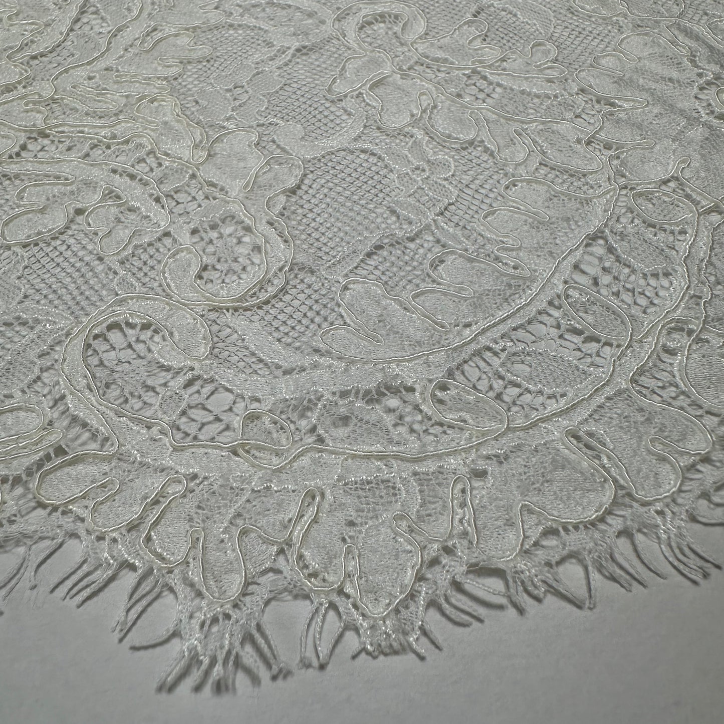 LIMITED EDITION CORDED BRIDAL LACE FAT QUARTER