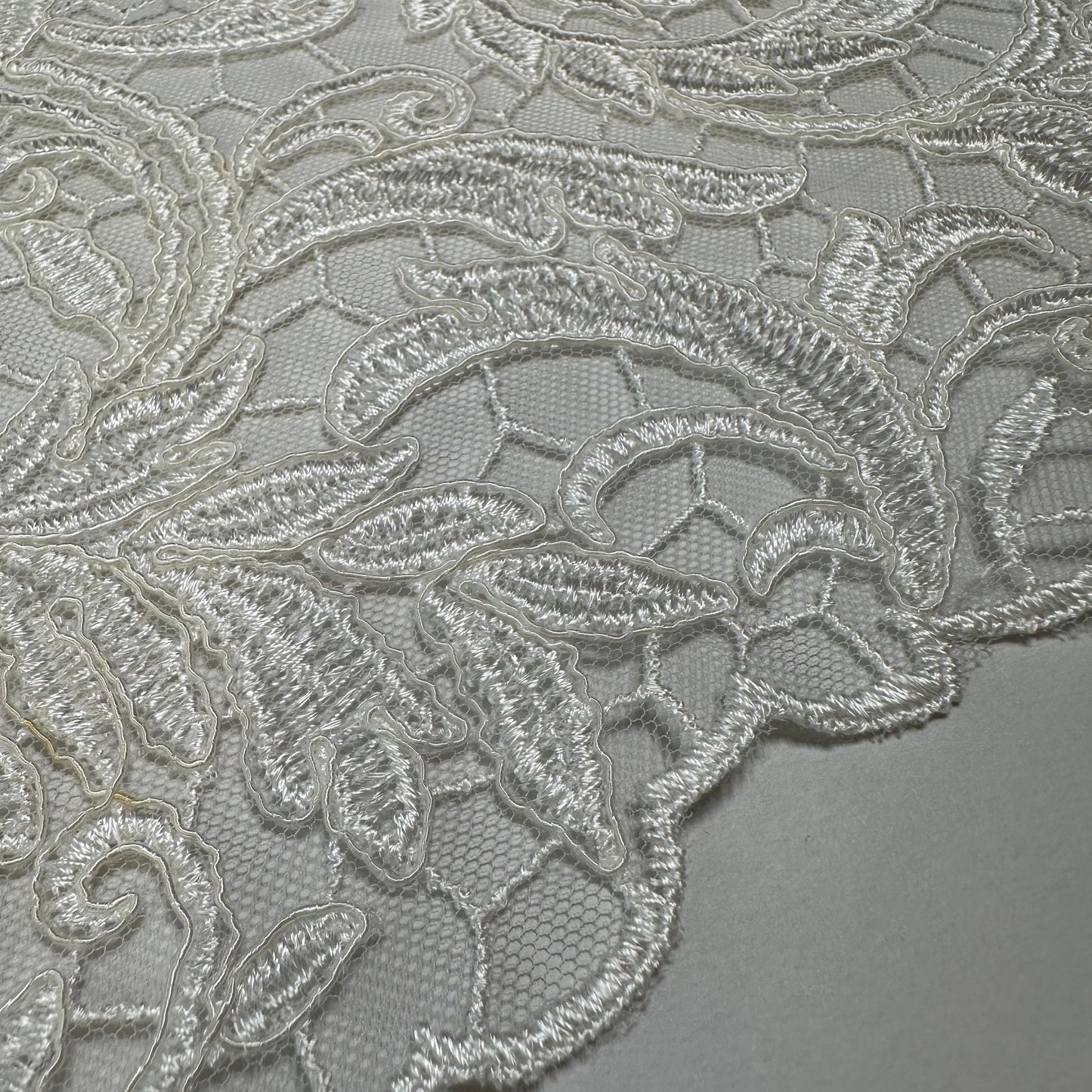LIMITED EDITION BRIDAL LACE FAT QUARTER