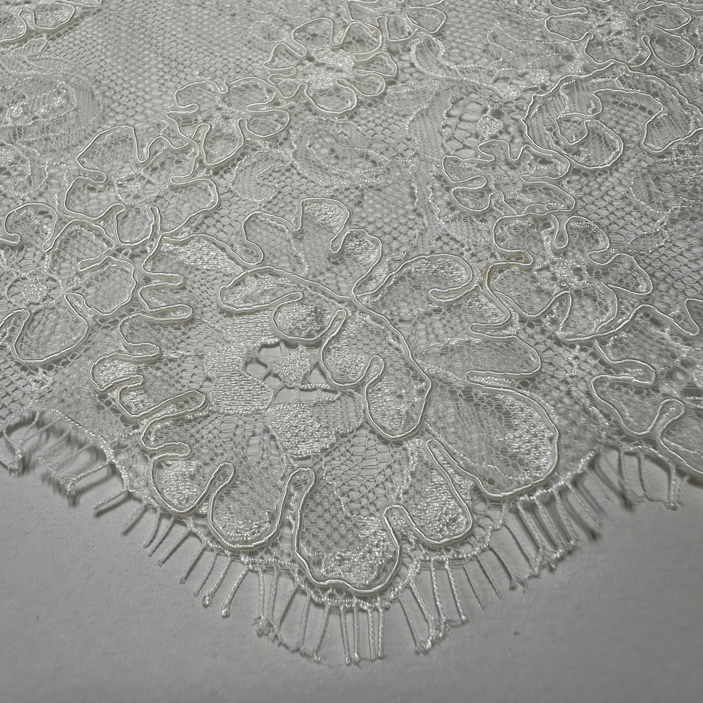 LIMITED EDITION FINE CORDED BRIDAL LACE FAT QUARTER