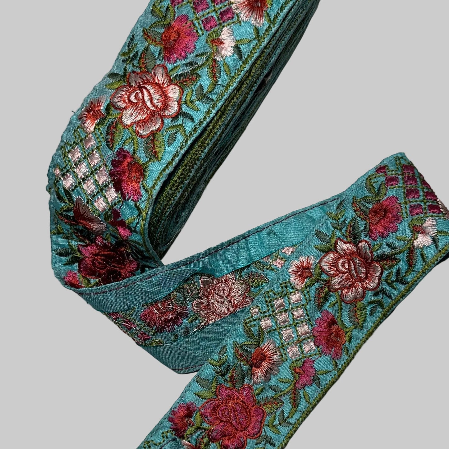WIDE BOTANICAL RIBBON TRIM