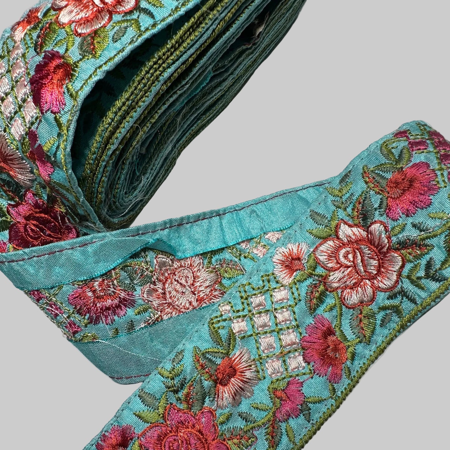 WIDE BOTANICAL RIBBON TRIM