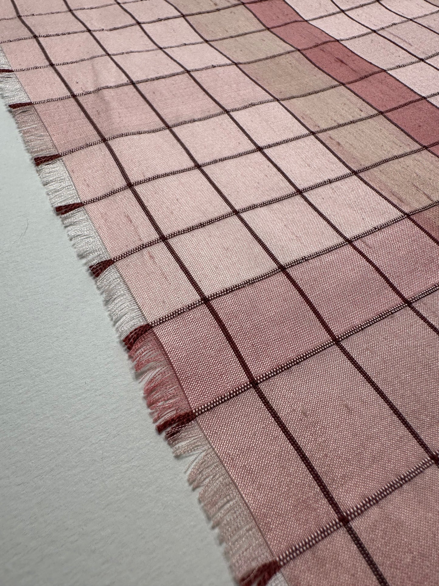 MARSHMELLOW CHECK SILK