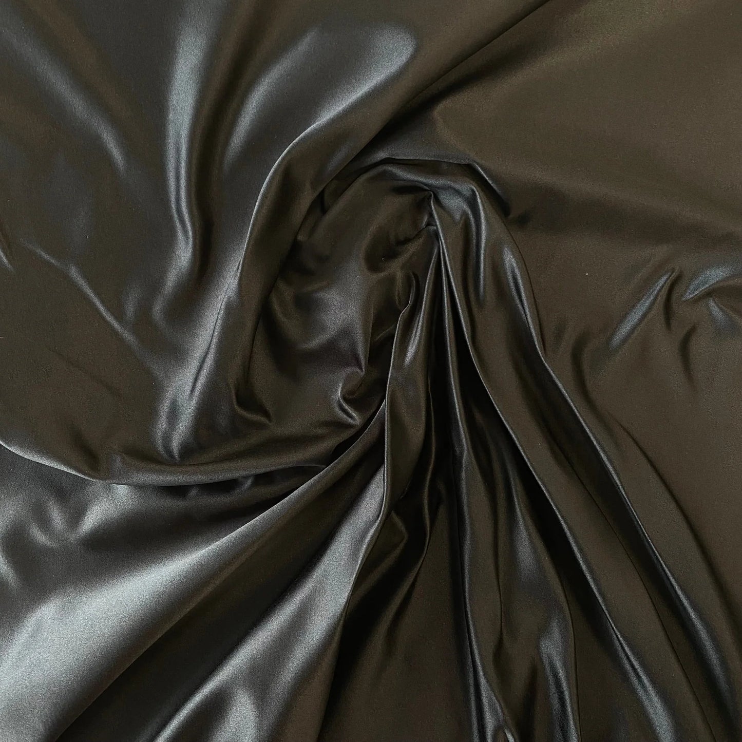BLACK GRACE SATIN
