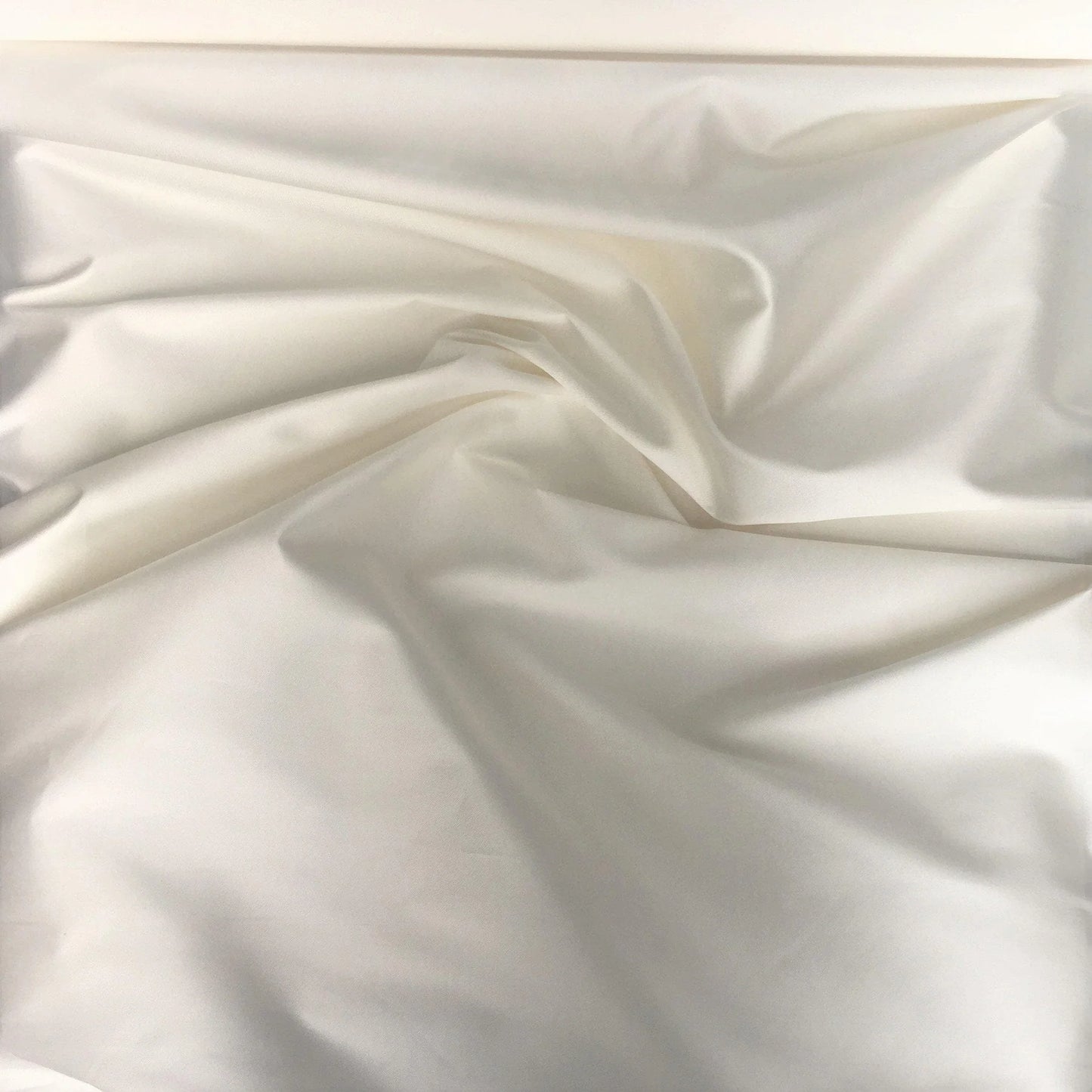 IVORY SILK MIKADO ZIBELINE